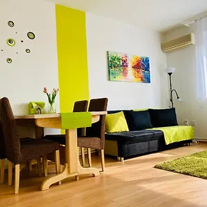 klvria-apartman-szeged.szeged-hotels.com/