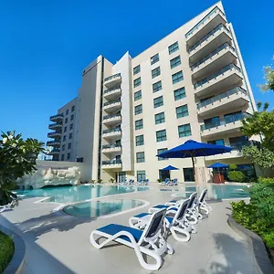 Апарт-отель Park Dubai, An Edge By Rotana