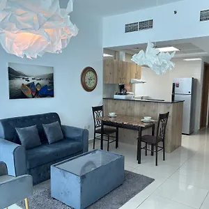 golden-stay-vacation-homes-continental-tower-marina.dubaihotelsoffers.com/